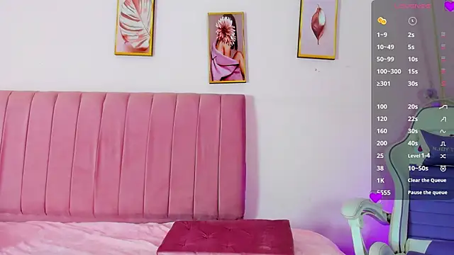 Zoow bluussh online show from 03/28/26, 12:05