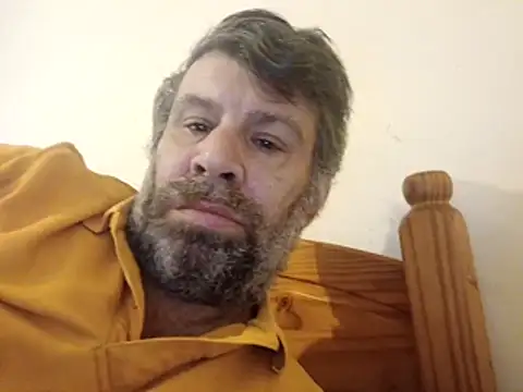 Snapshot of stud2512 chatting on 02/28/26, 01:45 stud2512 online show from 02/28/26, 01:45