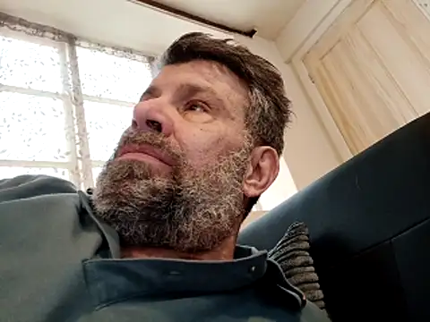 stud2512 online show from 03/31/26, 03:56