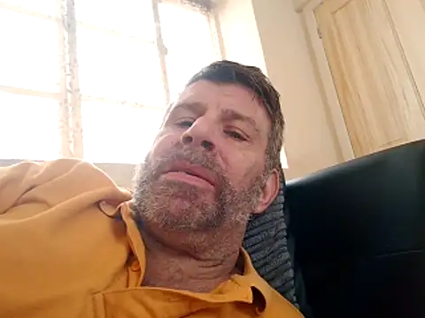 stud2512 online show from 04/04/26, 12:57