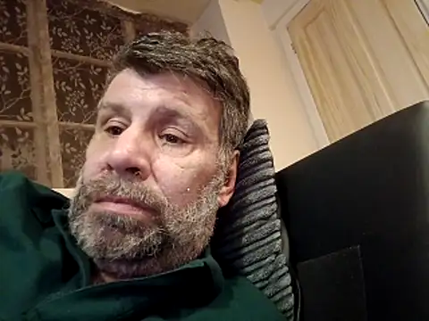 stud2512 online show from 04/12/26, 09:20