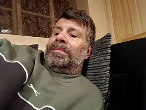 stud2512 online show from 04/16/26, 09:39