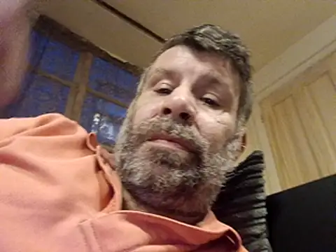 stud2512 online show from 04/18/26, 07:18