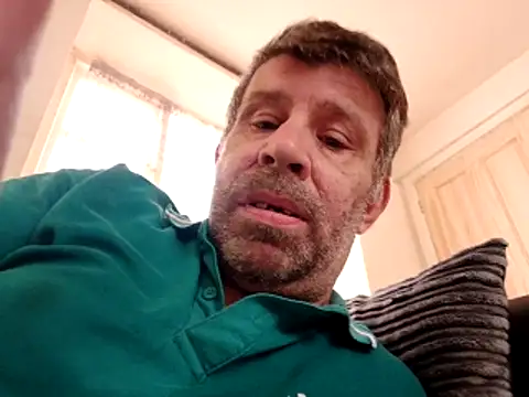 stud2512 online show from 04/23/26, 11:53