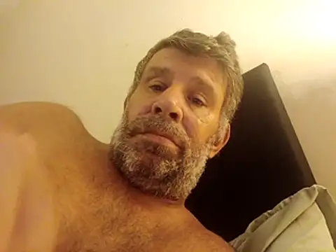 Snapshot of stud2512 chatting on 07/04/26, 09:54 stud2512 online show from 07/04/26, 09:54
