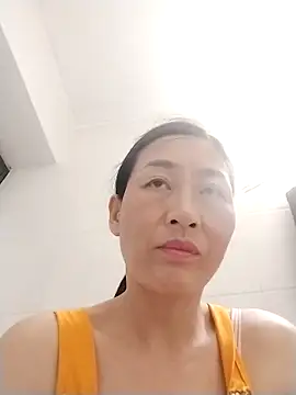 lris-Beauty77 online show from 04/02/26, 09:01