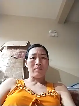 lris-Beauty77 online show from 04/04/26, 03:42