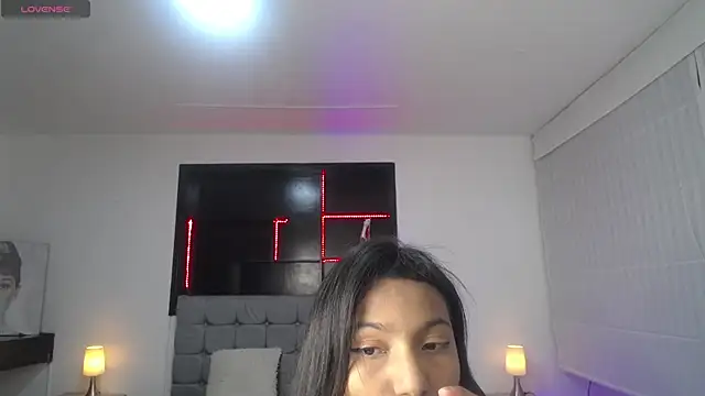 Snapshot of Wendy_1_ chatting on 02/25/26, 03:05 Wendy 1 online show from 02/25/26, 03:05