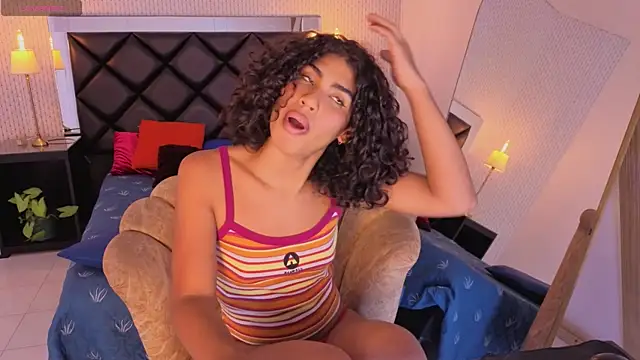 Snapshot of soffiene chatting on 02/24/26, 11:03 soffiene online show from 02/24/26, 11:03