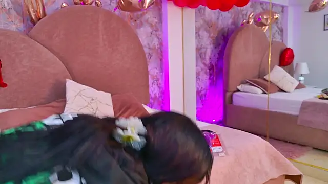 Snapshot of Renata_Love chatting on 02/23/26, 12:02 Renata Love online show from 02/23/26, 12:02