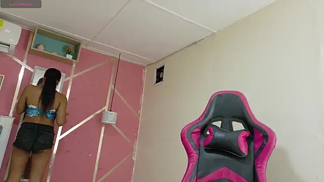 Snapshot of cristal-49 chatting on 02/28/26, 07:26 cristal-49 online show from 02/28/26, 07:26