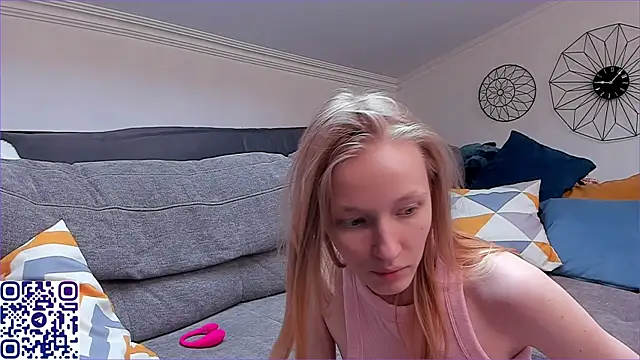 Snapshot of EliteEross chatting on 07/10/26, 02:08 EliteEross online show from 07/10/26, 02:08