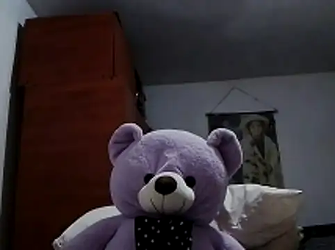 tefutbin3 online show from 04/18/26, 06:23