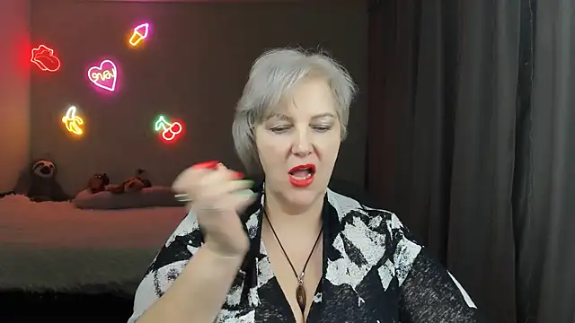 Mary-Leee online show from 03/30/26, 01:45