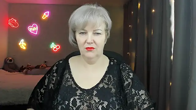 Mary-Leee online show from 04/21/26, 07:47