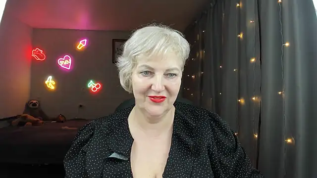 Snapshot of Mary-Leee chatting on 05/28/26, 06:05 Mary-Leee online show from 05/28/26, 06:05