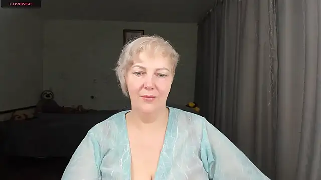 Snapshot of Mary-Leee chatting on 06/13/26, 06:44 Mary-Leee online show from 06/13/26, 06:44