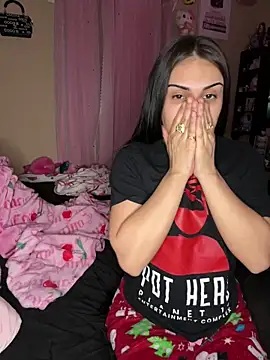 Snapshot of Camilaaaice chatting on 02/24/26, 02:20 Camilaaaice online show from 02/24/26, 02:20