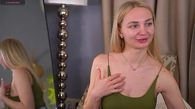 Snapshot of BabyBeckkky chatting on 03/02/26, 08:43 BabyBeckkky online show from 03/02/26, 08:43