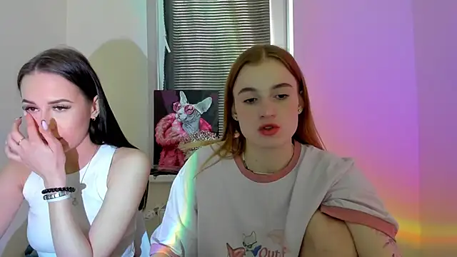 Snapshot of Stacey_Brow chatting on 04/20/26, 02:47 Stacey Brow online show from 04/20/26, 02:47