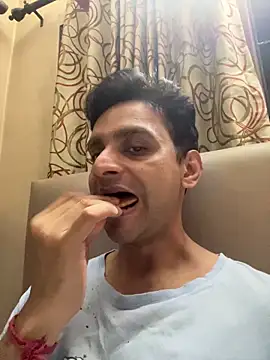 Snapshot of online4u08 chatting on 05/10/26, 06:35 online4u08 online show from 05/10/26, 06:35