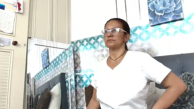 Lorenaluna online show from 03/17/26, 02:31