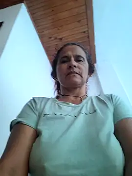 Lorenaluna online show from 04/15/26, 08:09