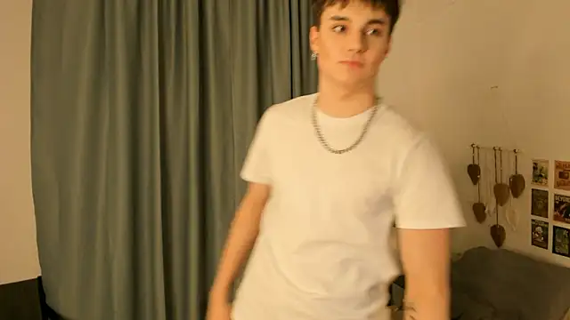 Snapshot of CipherMoth chatting on 02/27/26, 08:31 CipherMoth online show from 02/27/26, 08:31