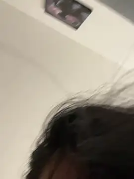 Snapshot of ISLONDRY chatting on 02/21/26, 06:09 ISLONDRY online show from 02/21/26, 06:09