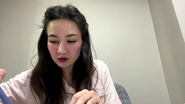 Snapshot of AleciaGeidner chatting on 02/24/26, 03:54 AleciaGeidner online show from 02/24/26, 03:54