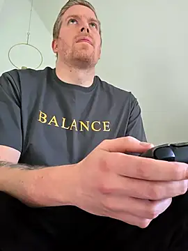 Snapshot of HotCouple1995xx chatting on 02/24/26, 10:02 HotCouple1995xx online show from 02/24/26, 10:02