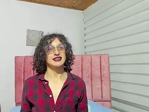 Maverick angel online show from 04/21/26, 04:34