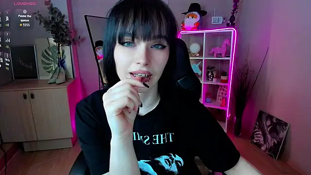 demetra   online show from 04/19/26, 07:18