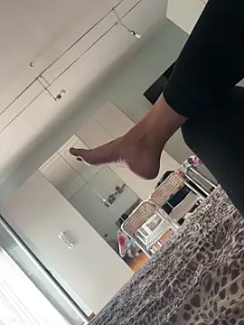 Snapshot of adoroadorazione chatting on 02/23/26, 02:58 adoroadorazione online show from 02/23/26, 02:58