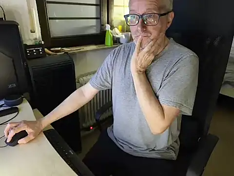 Snapshot of loenne1 chatting on 02/21/26, 10:00 loenne1 online show from 02/21/26, 10:00