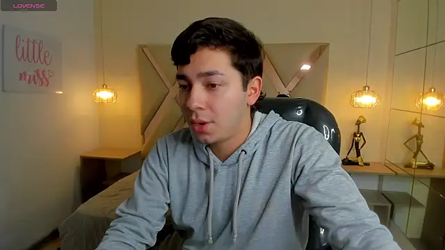 Julian Smith21 online show from 03/15/26, 03:40