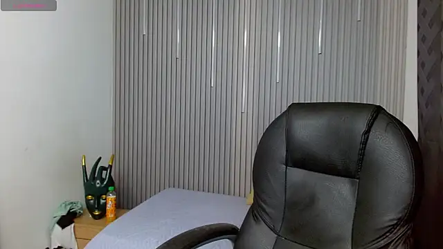 Julian Smith21 online show from 04/20/26, 03:31