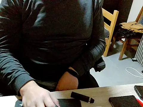 Snapshot of pozitiva000 chatting on 02/21/26, 07:26 pozitiva000 online show from 02/21/26, 07:26