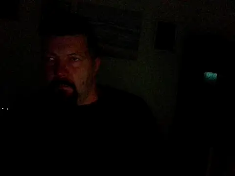 Snapshot of pozitiva000 chatting on 03/15/26, 06:47 pozitiva000 online show from 03/15/26, 06:47