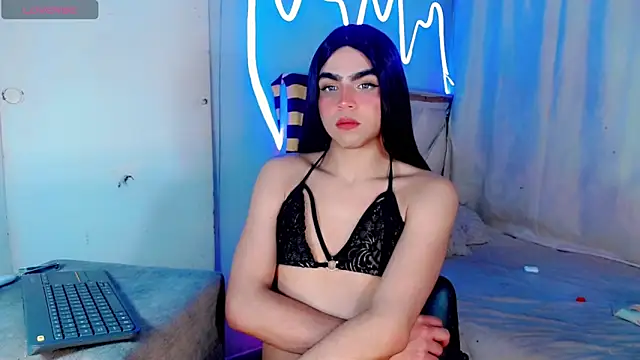 xyaraluv  online show from 04/23/26, 04:57