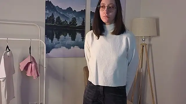 Snapshot of DoraWhitrock chatting on 02/22/26, 06:46 DoraWhitrock online show from 02/22/26, 06:46