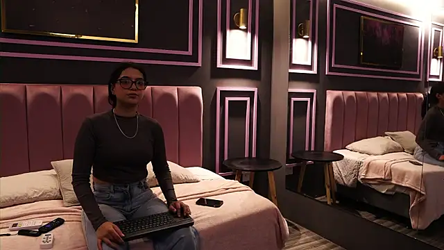 mekari fox online show from 04/01/26, 05:32