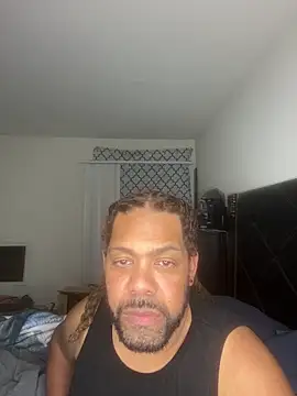 Snapshot of bigsmooth312 chatting on 02/23/26, 12:41 bigsmooth312 online show from 02/23/26, 12:41