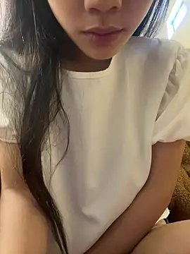 Snapshot of Rio-cute chatting on 06/09/26, 04:02 Rio-cute online show from 06/09/26, 04:02