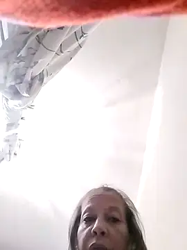 Gatitamiau40 online show from 04/11/26, 06:23