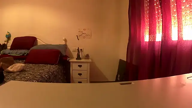 Gatitamiau40 online show from 04/20/26, 10:07