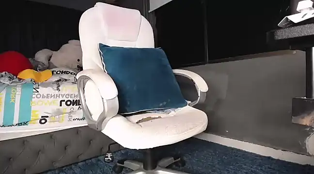 dirty 27cms online show from 03/07/25, 12:37