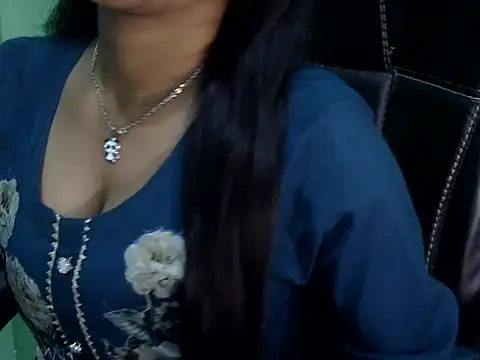 cute momo love online show from 03/16/26, 05:02