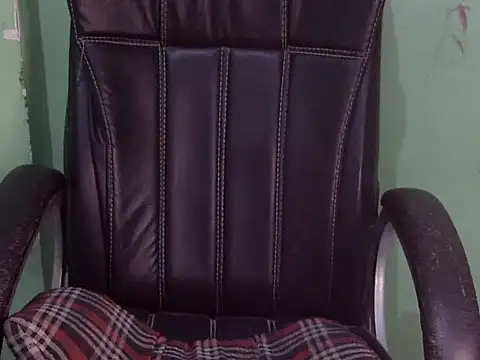 cute momo love online show from 04/21/26, 05:14