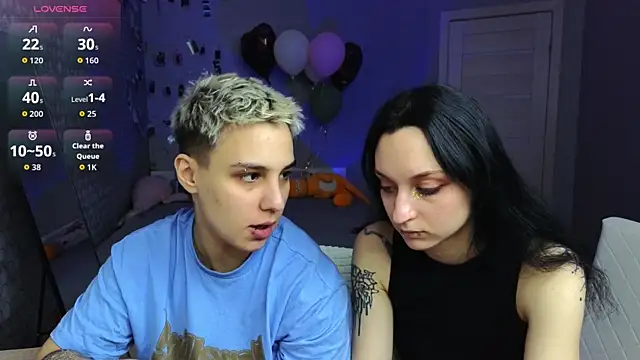 LuxuryLoverss online show from 04/03/26, 11:08